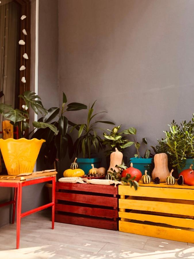 Sweet Apartment In Kʼutʼaisi Exterior foto