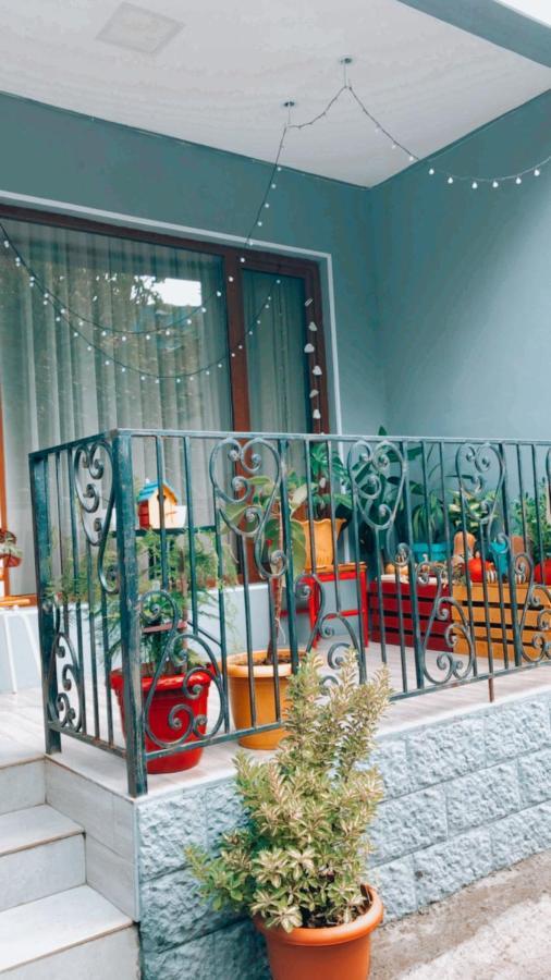 Sweet Apartment In Kʼutʼaisi Exterior foto
