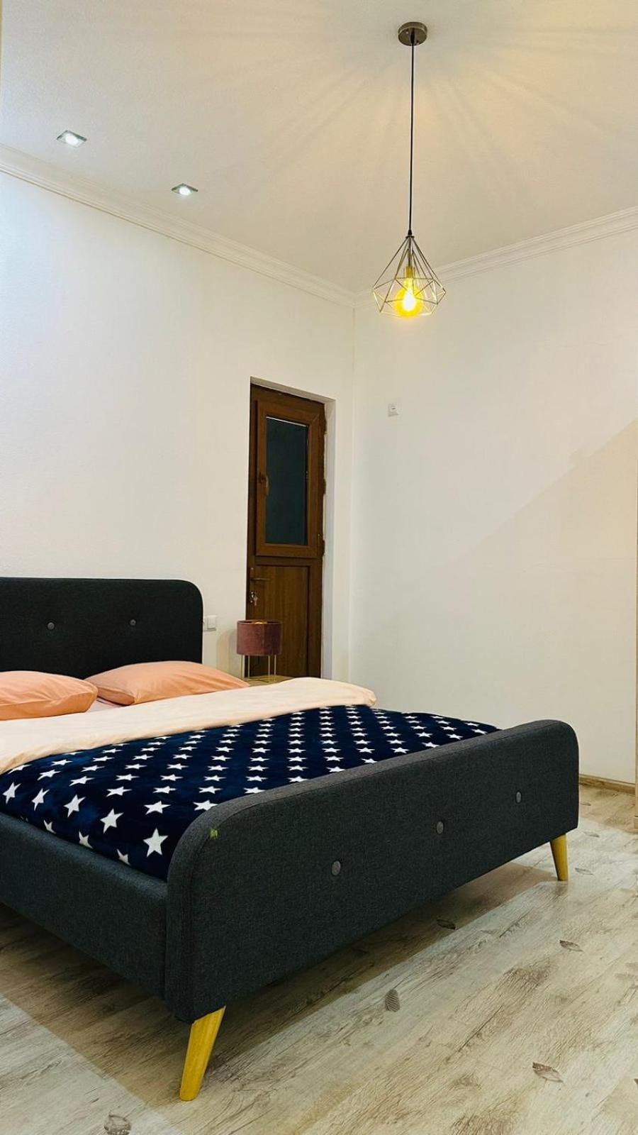 Sweet Apartment In Kʼutʼaisi Exterior foto