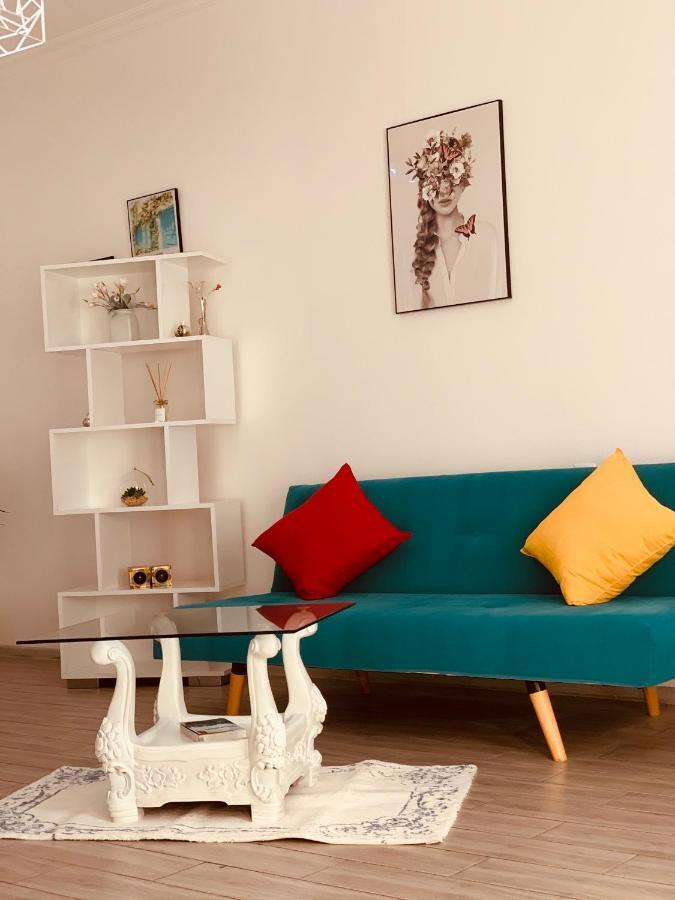 Sweet Apartment In Kʼutʼaisi Exterior foto