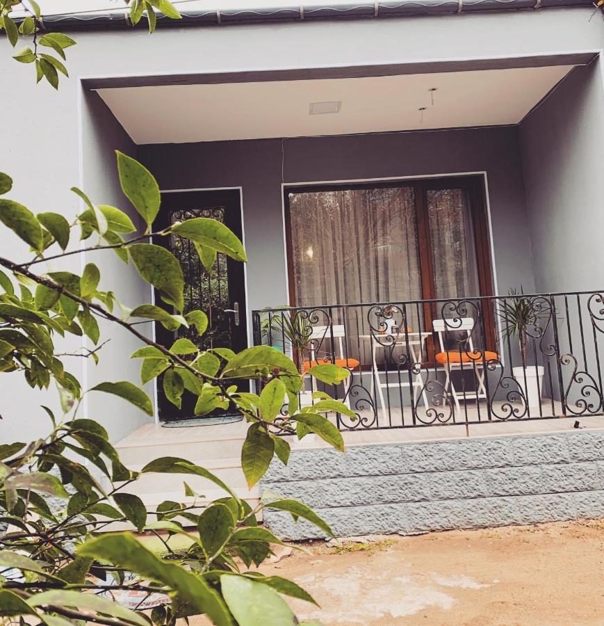 Sweet Apartment In Kʼutʼaisi Exterior foto